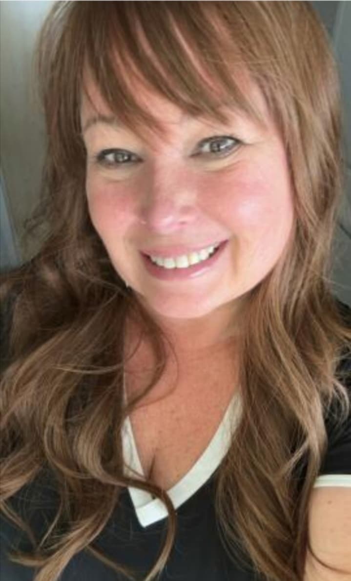 Long layered brown wig with bangs and highlights