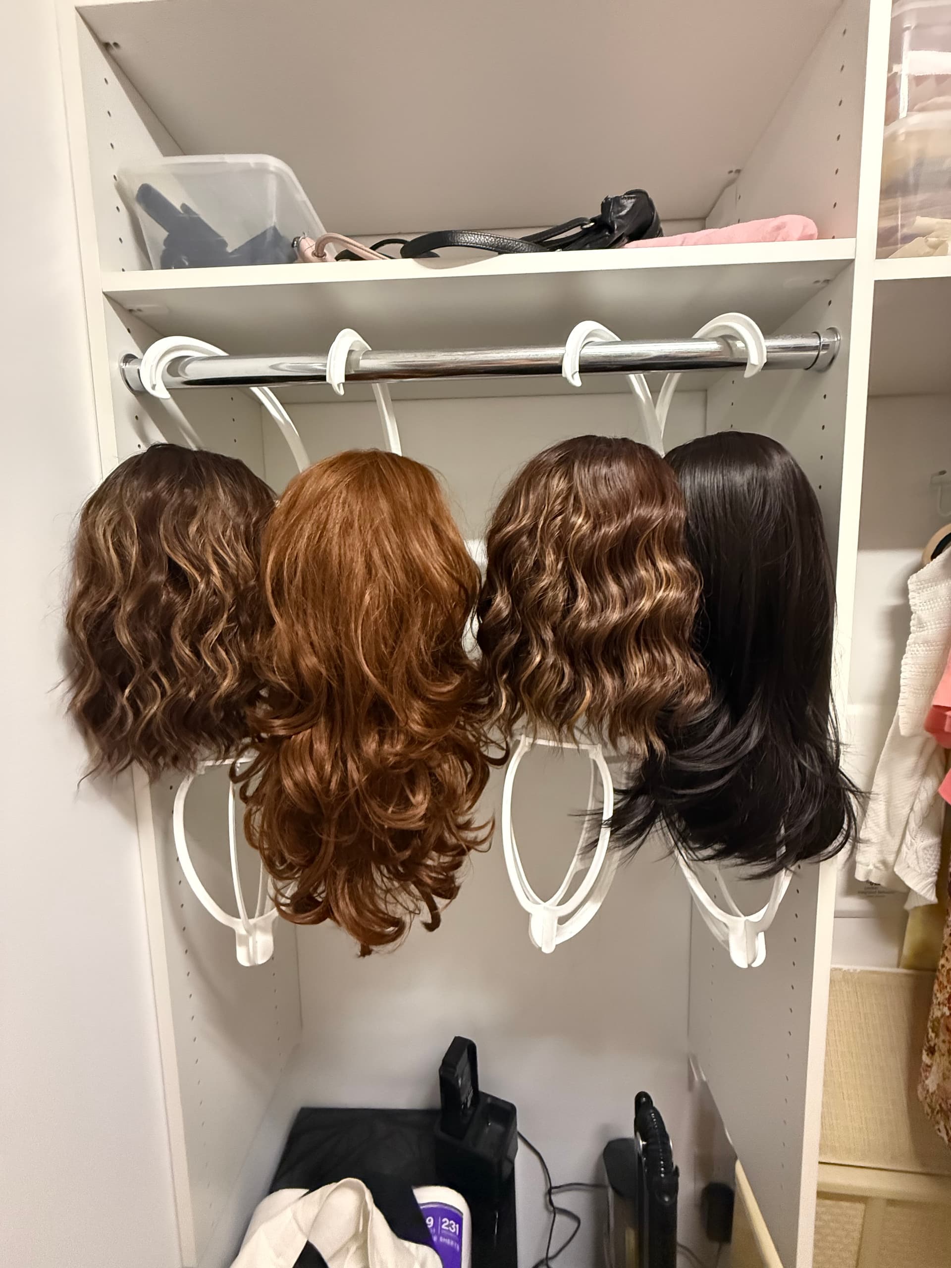 Lot of 4 synthetic wigs & clip in bangs.